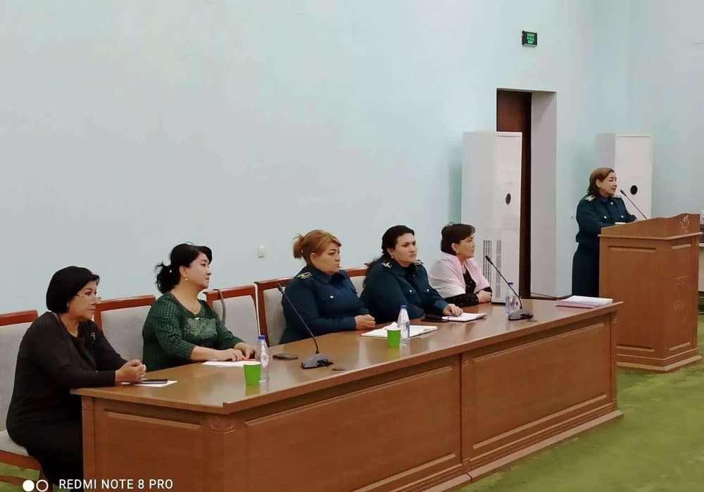 Yoshlar orasida huquqbuzarlik va jinoyatlarning oldini olishga qaratilgan suhbat oʻtkazildi