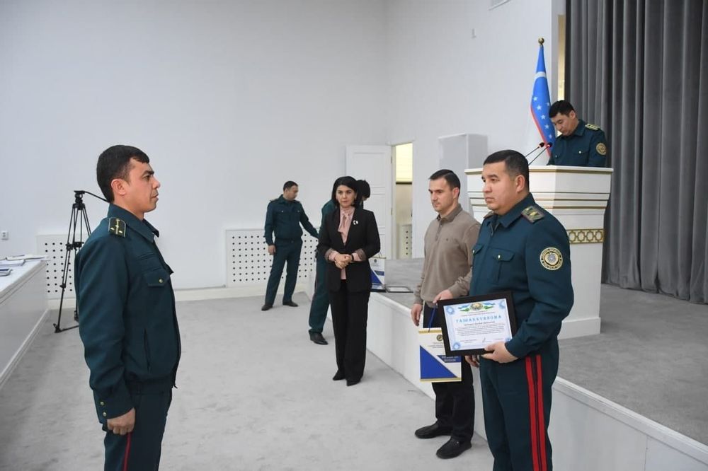 Мактаблардаги вазият муҳокамаси