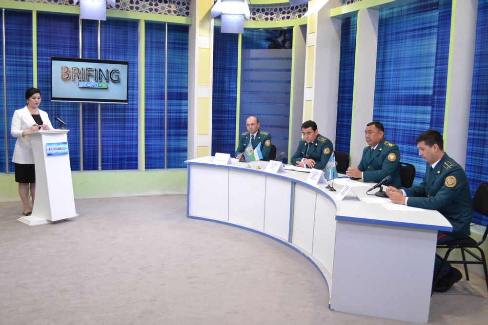 Журналистлар билан очиқ мулоқат