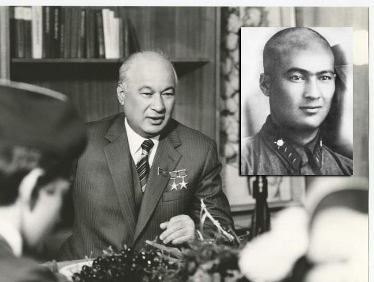	Қурол ва қалам билан
