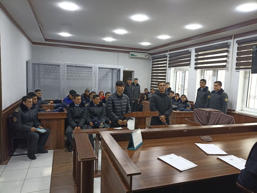 Oʻquvchilar sud jarayoni bilan tanishishdi