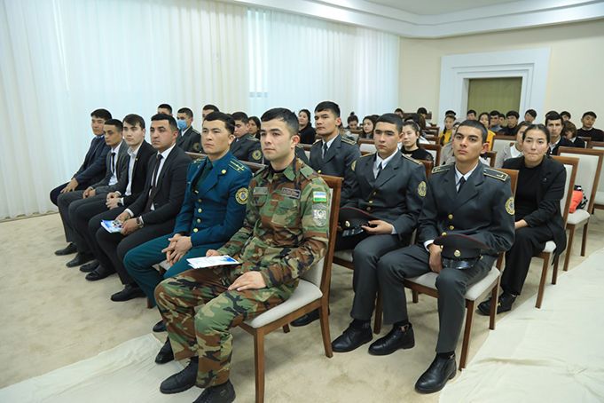 Яшадингиз ватан ишқида