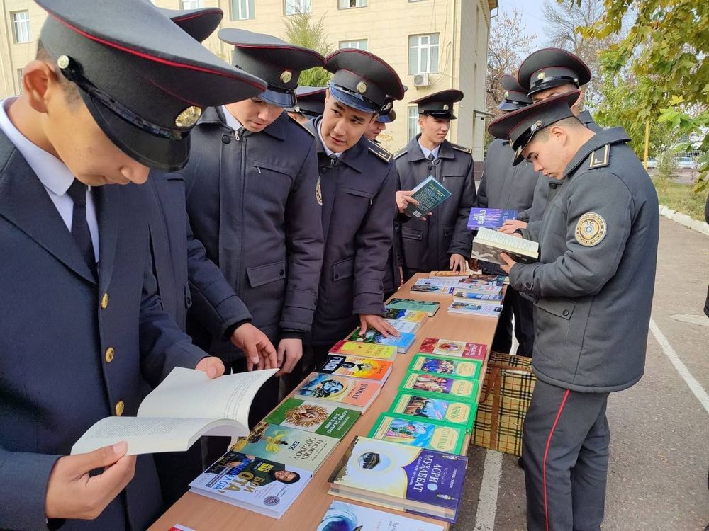Китоблар ўз харидорини топди 